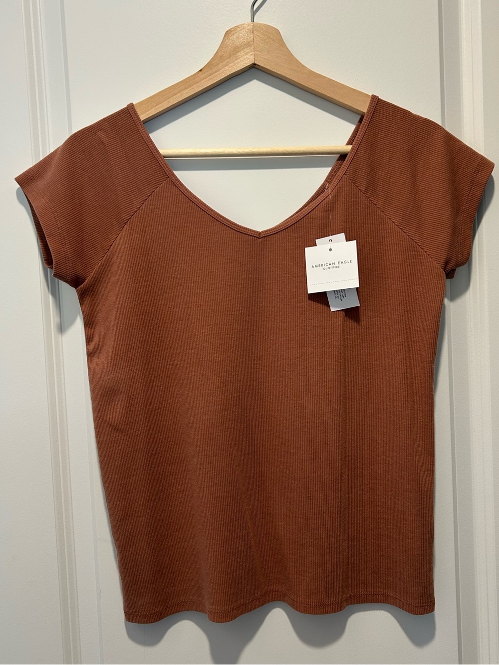 American Eagle Ribbed V-Neck Short Sleeve Top XL Rust Brown NWT